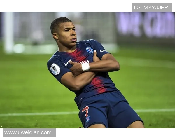 姆巴佩：从天才少年到世界足坛新领军人物的传奇崛起