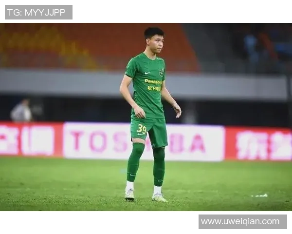 中国校园足球球星排行榜:从校园到职业赛场的足球新星崛起 中国校园足球球星排行榜:从校园到职业赛场的足球新星崛起