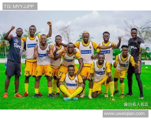 全球最强足球球星组合揭秘:顶级球员携手征战绿茵场的终极阵容 全球最强足球球星组合揭秘:顶级球员携手征战绿茵场的终极阵容